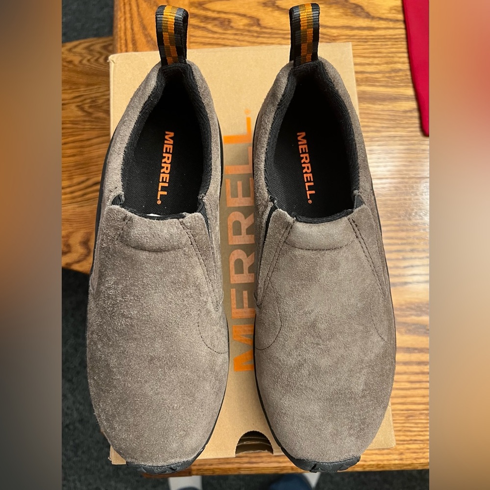 Brand new size 8 Merrill Jungle Moc